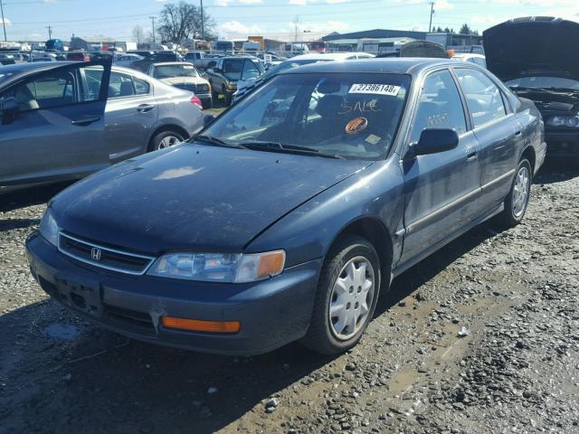 1HGCD5532VA129801 - 1997 HONDA ACCORD LX TEAL photo 2