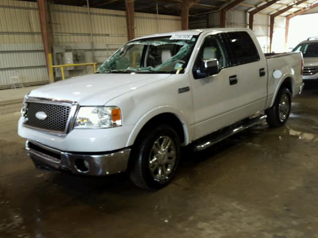 1FTPW12596KB60189 - 2006 FORD F150 SUPER WHITE photo 2