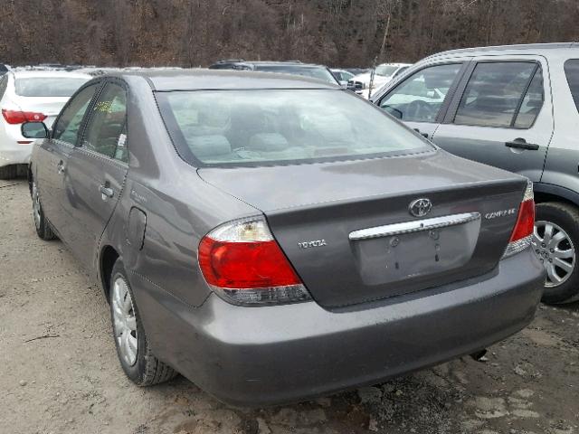 4T1BE32K85U957238 - 2005 TOYOTA CAMRY LE GRAY photo 3