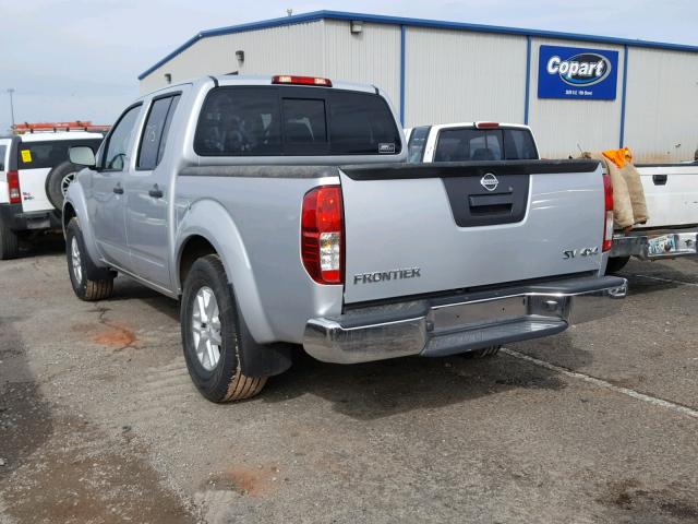 1N6AD0EV4JN717032 - 2018 NISSAN FRONTIER S SILVER photo 3