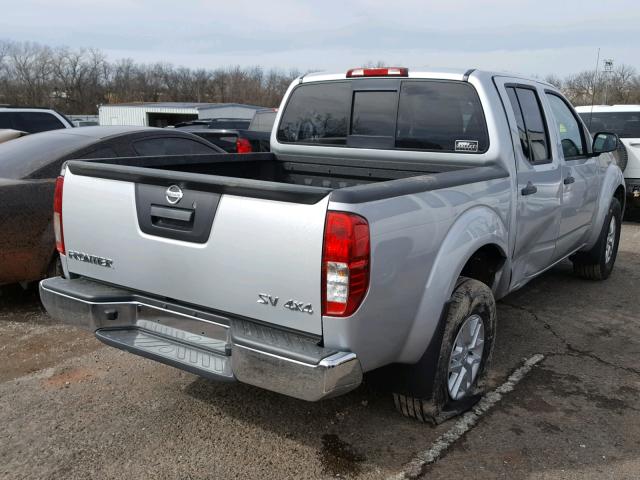 1N6AD0EV4JN717032 - 2018 NISSAN FRONTIER S SILVER photo 4