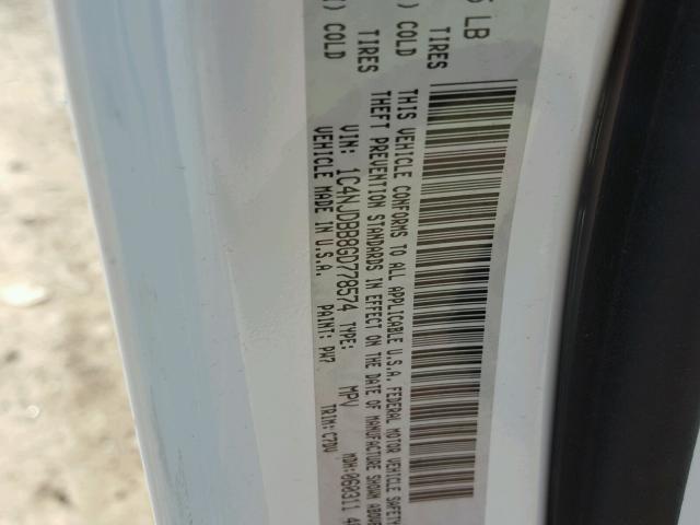 1C4NJDBB8GD778574 - 2016 JEEP COMPASS SP WHITE photo 10