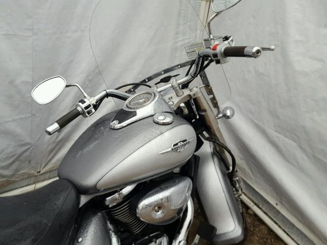 JS1VS55A362115570 - 2006 SUZUKI C50 SILVER photo 5