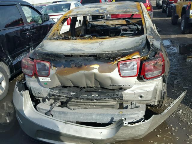 1G11B5SAXGF113391 - 2016 CHEVROLET MALIBU LIM 奶油色 照片 9