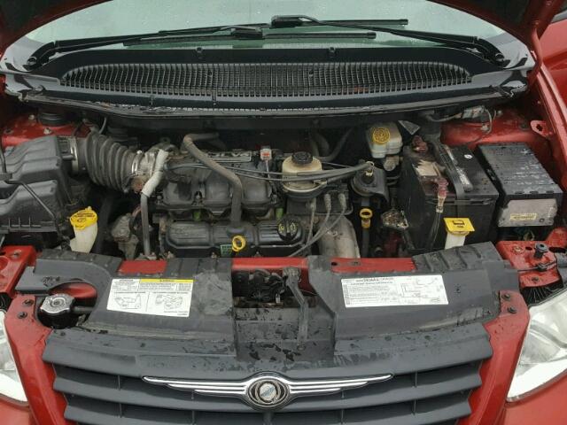 1A4GP45R46B748542 - 2006 CHRYSLER TOWN & COU RED photo 7