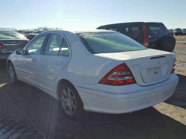 WDBRF92H97F905601 - 2007 MERCEDES-BENZ C 280 4MAT YELLOW photo 3