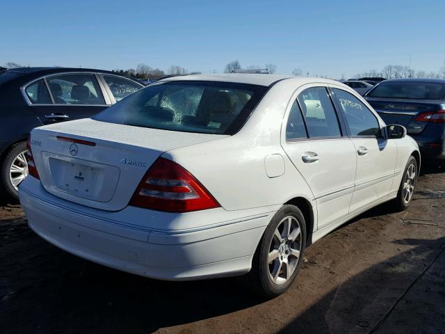 WDBRF92H97F905601 - 2007 MERCEDES-BENZ C 280 4MAT YELLOW photo 4