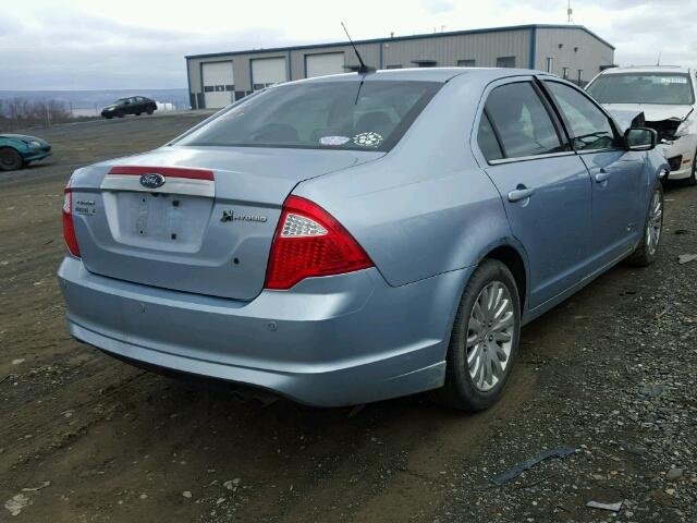 3FADP0L38AR130053 - 2010 FORD FUSION HYB BLUE photo 4