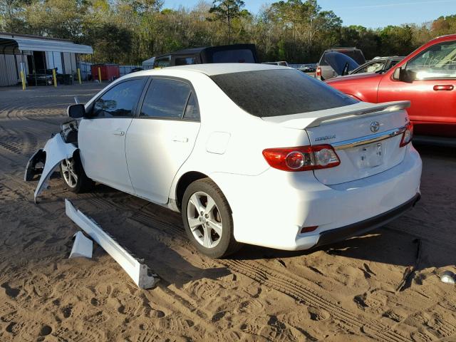 5YFBU4EE6CP011913 - 2012 TOYOTA COROLLA BA WHITE photo 3