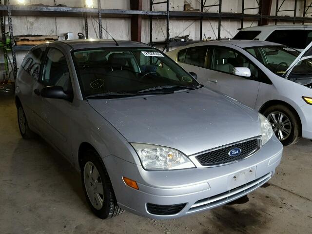 1FAFP31N37W258334 - 2007 FORD FOCUS ZX3 SILVER photo 1