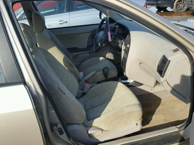 KMHDN45DX3U666393 - 2003 HYUNDAI ELANTRA GL GOLD photo 5