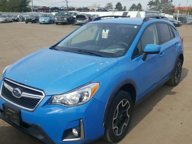 JF2GPABC9G8290825 - 2016 SUBARU CROSSTREK BLUE photo 2