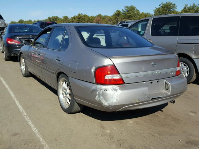 1N4DL01A2YC148148 - 2000 NISSAN ALTIMA XE SILVER photo 3