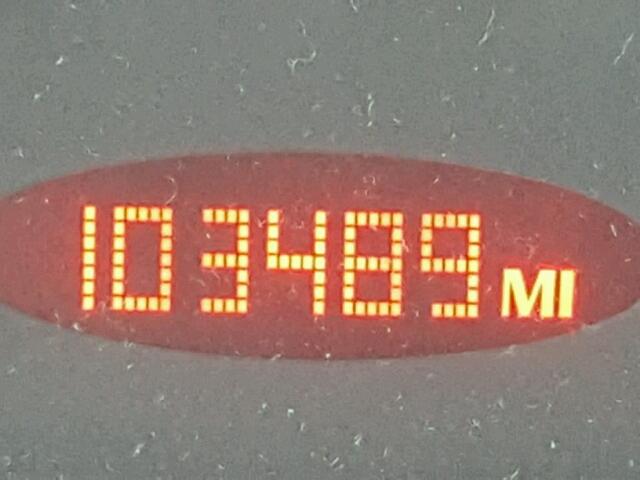 1G2ZG57N484182022 - 2008 PONTIAC G6 BASE SILVER photo 8