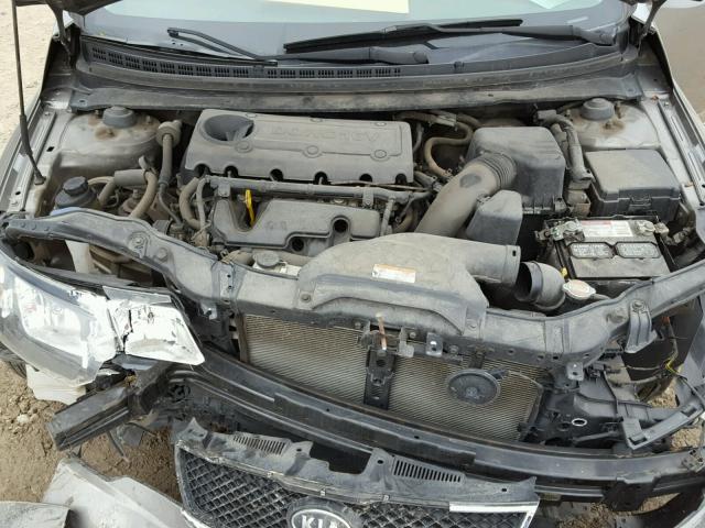 KNAFU4A28A5224642 - 2010 KIA FORTE EX GRAY photo 7