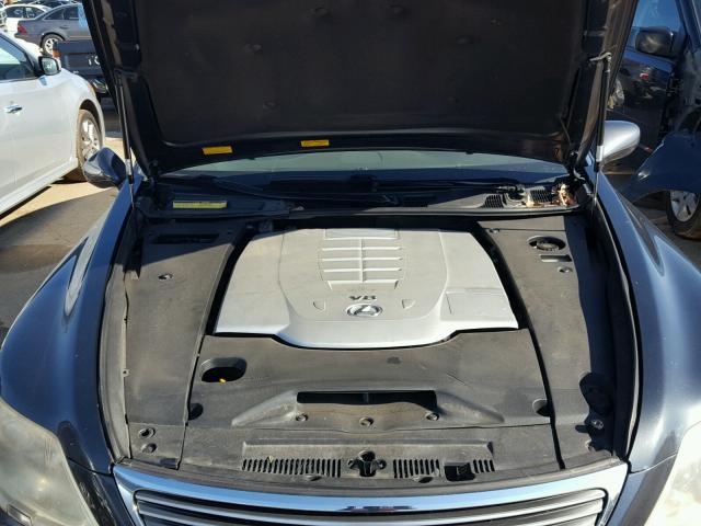 JTHGL46F375003396 - 2007 LEXUS LS 460L GRAY photo 7