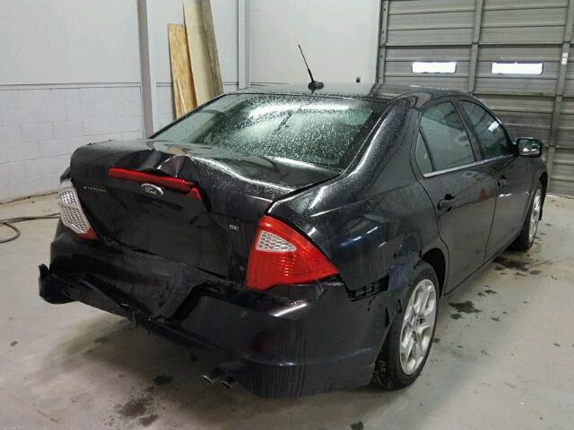 3FAHP0HA7BR161899 - 2011 FORD FUSION SE BLACK photo 4