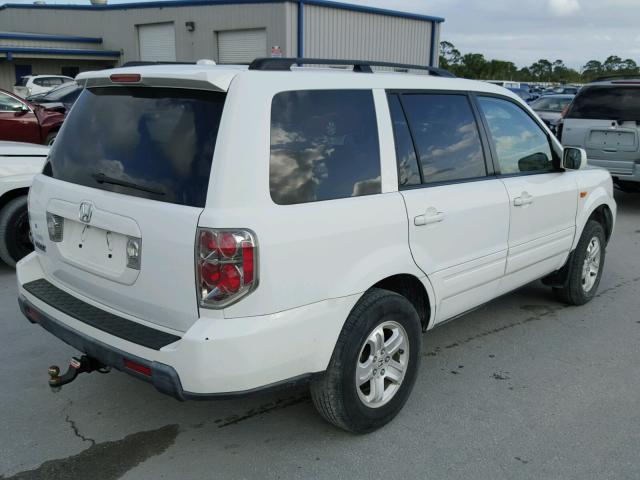 5FNYF28208B030776 - 2008 HONDA PILOT VP WHITE photo 4