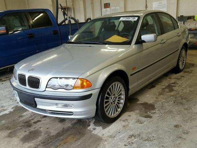 WBAAV534X1JS94226 - 2001 BMW 330 I SILVER photo 2