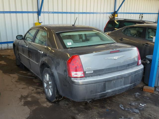 2C3LK63H48H121198 - 2008 CHRYSLER 300C GRAY photo 3