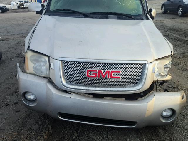 1GKES63M772123041 - 2007 GMC ENVOY DENA SILVER photo 7