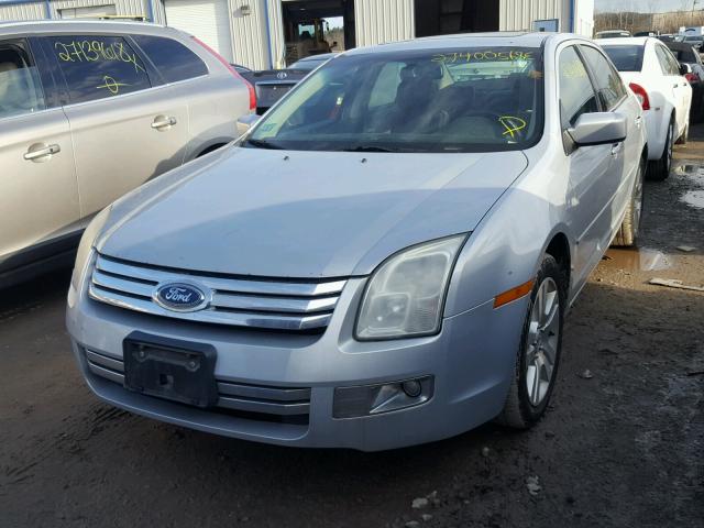 3FAHP08186R161111 - 2006 FORD FUSION SEL SILVER photo 2