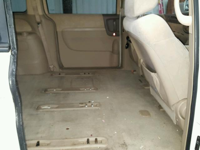 KNDMB233166090312 - 2006 KIA SEDONA EX WHITE photo 6