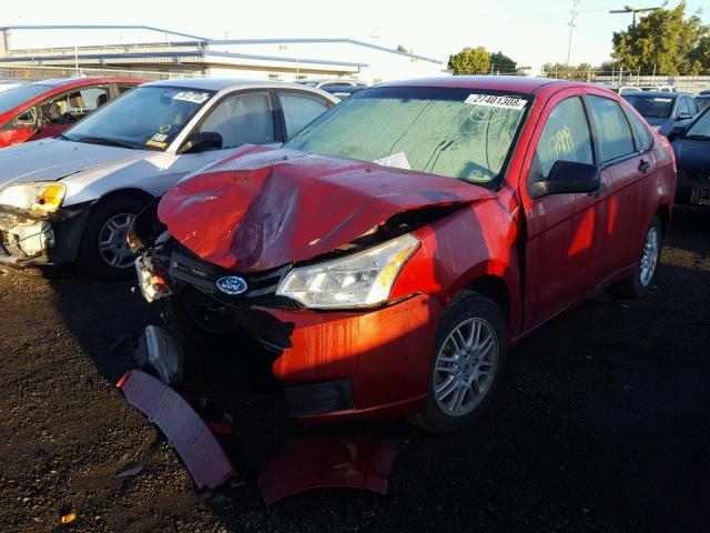 1FAHP3FN7BW167156 - 2011 FORD FOCUS SE RED photo 2