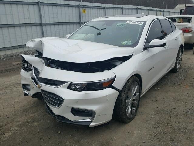 1G1ZH5SX7HF275969 - 2017 CHEVROLET MALIBU PRE WHITE photo 2