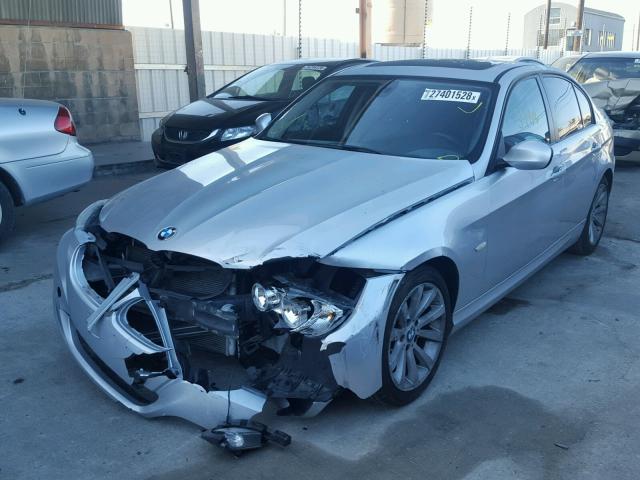 WBAPH5C5XBF093229 - 2011 BMW 328 I SULE SILVER photo 2