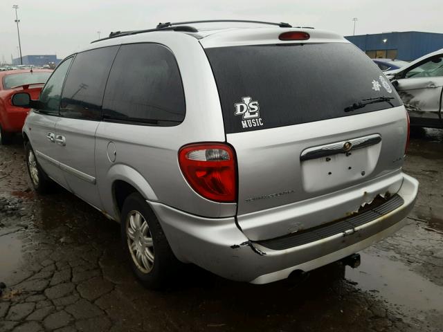 2A4GP54L07R274224 - 2007 CHRYSLER TOWN & COU SILVER photo 3