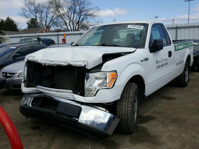 1FTNF1CF6CKD65690 - 2012 FORD F150 WHITE photo 2