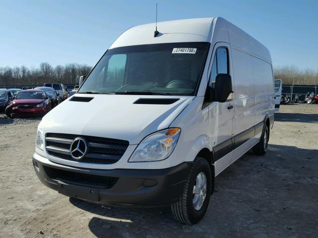 WD3PE8CC2B5524478 - 2011 MERCEDES-BENZ SPRINTER 2 WHITE photo 2