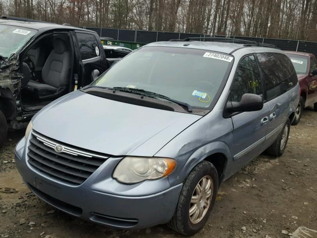 2A8GP54LX6R783038 - 2006 CHRYSLER TOWN & COU BLUE photo 2