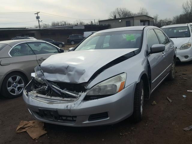 1HGCM55356A124433 - 2006 HONDA ACCORD SE SILVER photo 2