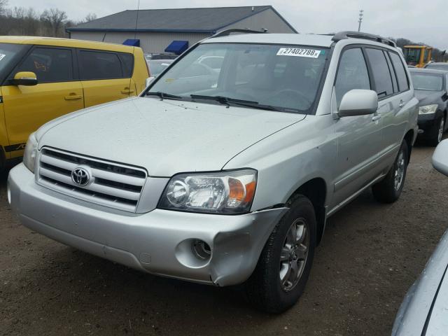 JTEDP21A640035465 - 2004 TOYOTA HIGHLANDER SILVER photo 2