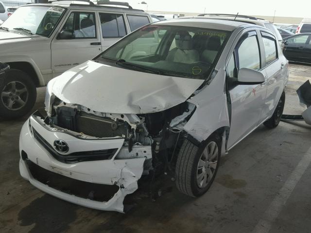 JTDKTUD39CD528788 - 2012 TOYOTA YARIS WHITE photo 2