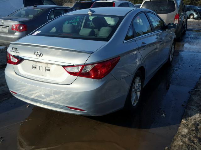 5NPEB4AC6DH635880 - 2013 HYUNDAI SONATA GLS SILVER photo 4