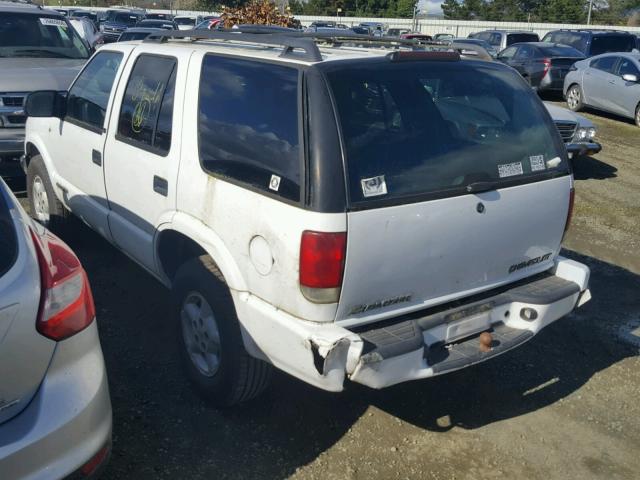 1GNDT13W91K226789 - 2001 CHEVROLET BLAZER WHITE photo 3