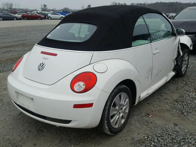 3VWRF31Y19M403097 - 2009 VOLKSWAGEN NEW BEETLE WHITE photo 4