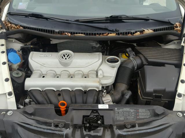 3VWRF31Y19M403097 - 2009 VOLKSWAGEN NEW BEETLE 白色 照片 7