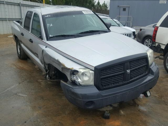 1D7HW28KX6S665171 - 2006 DODGE DAKOTA QUA SILVER photo 1