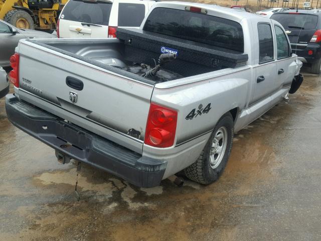 1D7HW28KX6S665171 - 2006 DODGE DAKOTA QUA SILVER photo 4