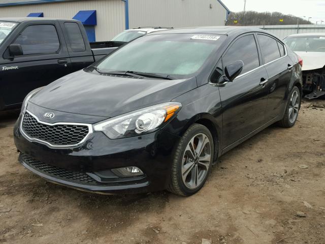 KNAFZ4A84G5551327 - 2016 KIA FORTE EX BLACK photo 2