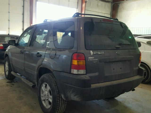 1FMYU03194KB25614 - 2004 FORD ESCAPE XLT GRAY photo 3