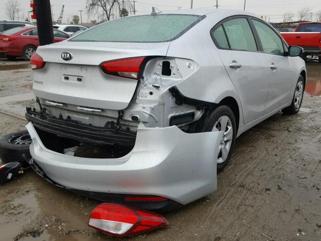 3KPFK4A73HE048599 - 2017 KIA FORTE LX SILVER photo 4