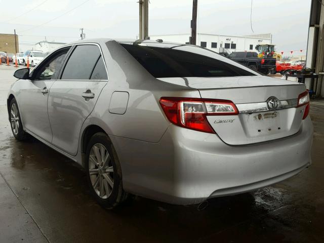 4T1BK1FK6CU016746 - 2012 TOYOTA CAMRY SE SILVER photo 3