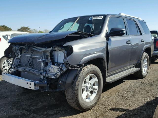 JTEBU5JR2G5330819 - 2016 TOYOTA 4RUNNER SR CHARCOAL photo 2