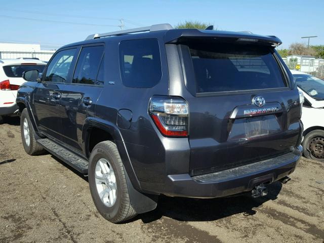 JTEBU5JR2G5330819 - 2016 TOYOTA 4RUNNER SR CHARCOAL photo 3