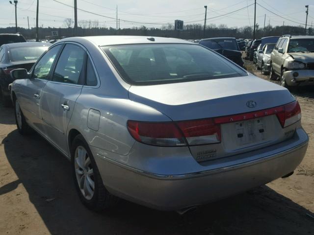 KMHFC46F78A253192 - 2008 HYUNDAI AZERA SE SILVER photo 3